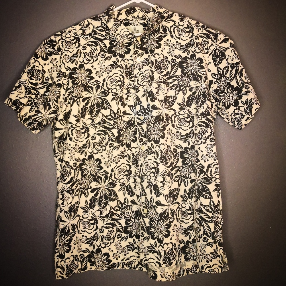XL Floral Hawaiian Solitude button up casual shirt
